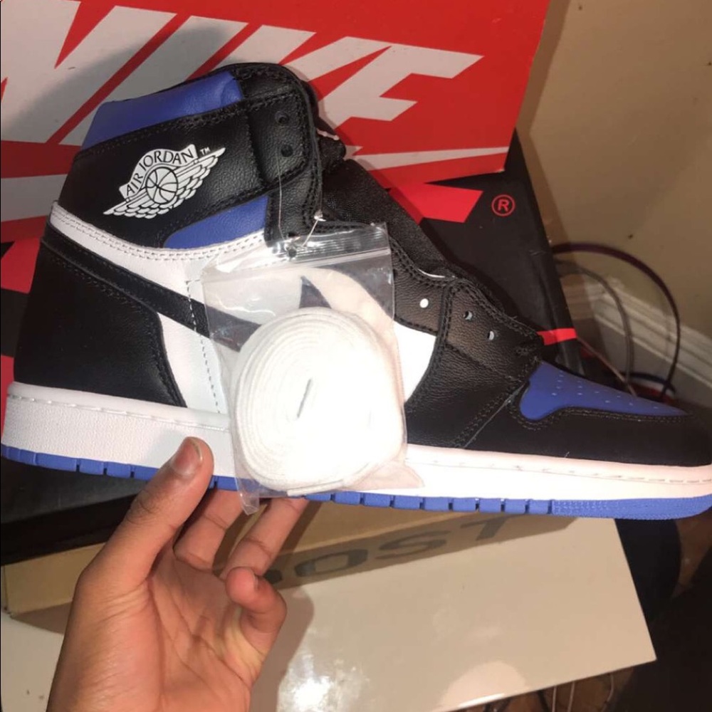 Jordan 1 royal toes